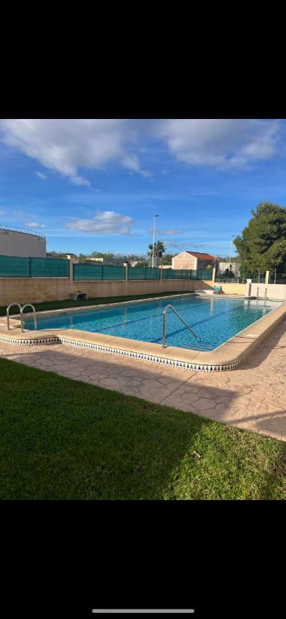 Villa Nadiya App Pool, Parking Torrevieja Eksteriør billede